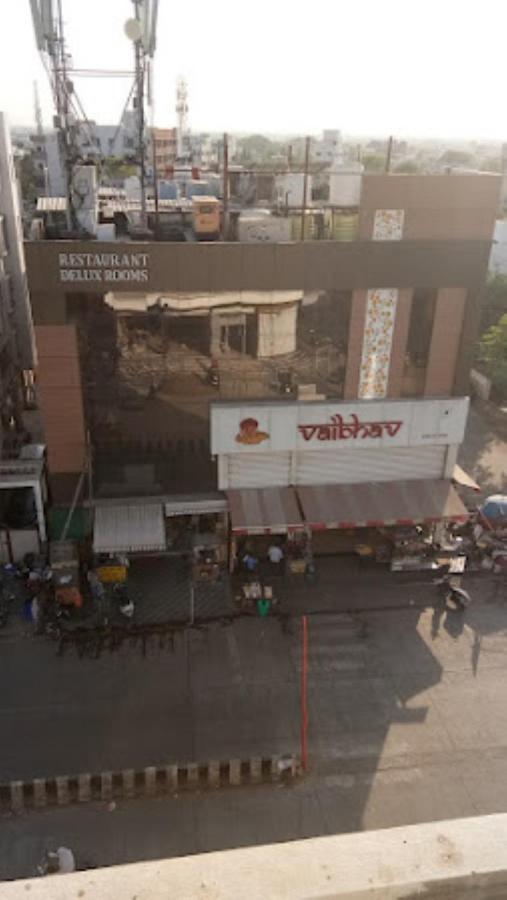 Hotel Vaibhav,Akola Buitenkant foto