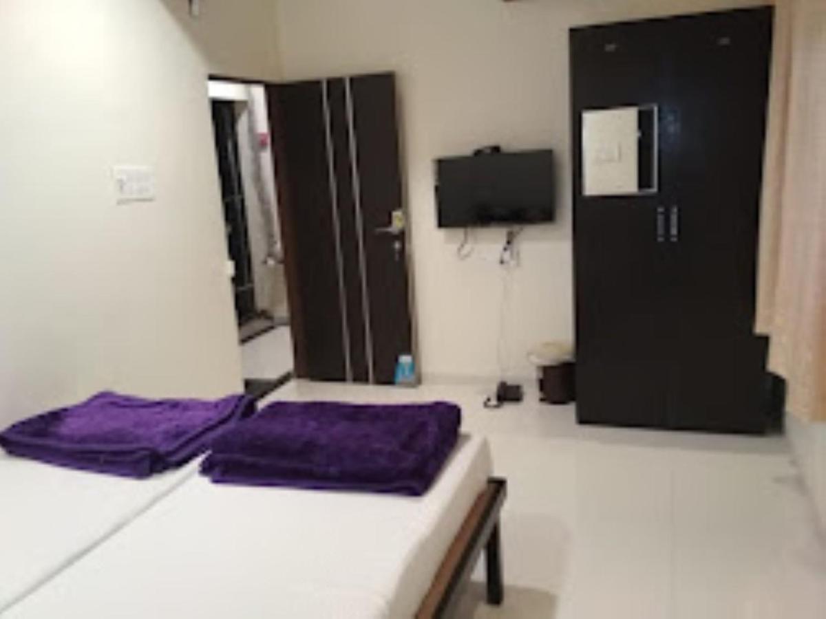 Hotel Vaibhav,Akola Buitenkant foto
